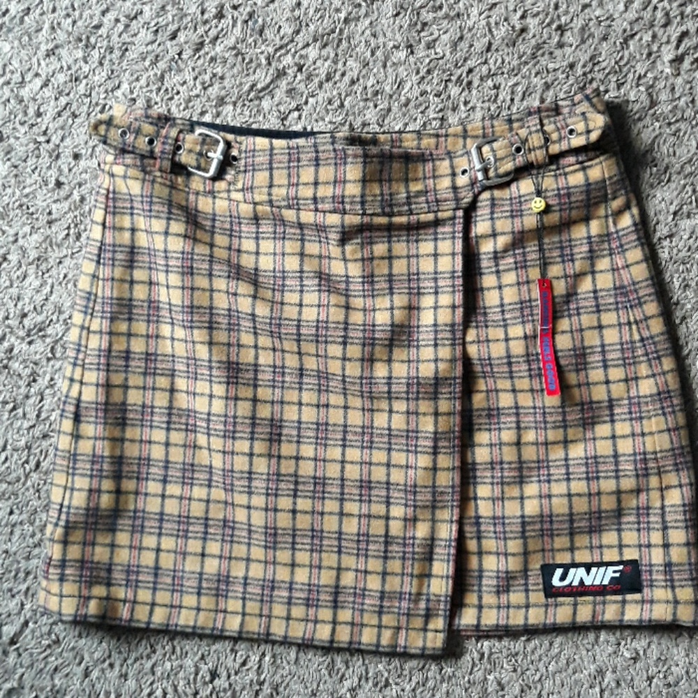 Unif yellowish plaid skirt